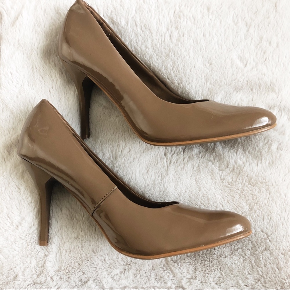 Nude Beige Neutral Patent Faux Leather 4" Heels